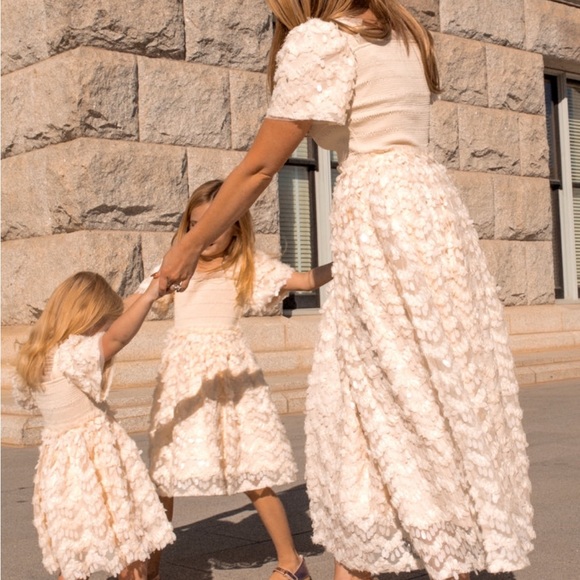 IVYCITYCO CLOUD NINE DRESS IN SPARKLE - Picture 9 of 10